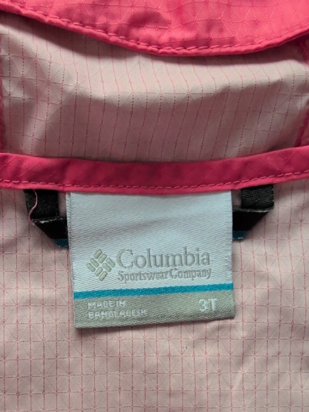 Columbia Girls' Hot Pink Hooded Windbreaker Jacket - Picture 2 of 3